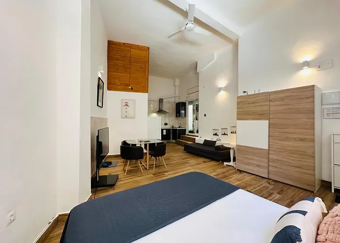 Loft 55 M Nuevo, Estudio Con Techo Alto En Centro Apartman *